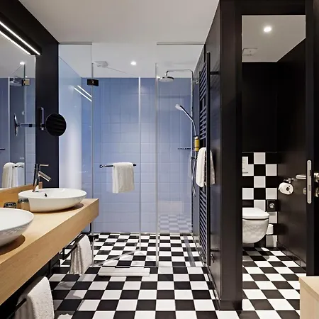 Legere Hotel